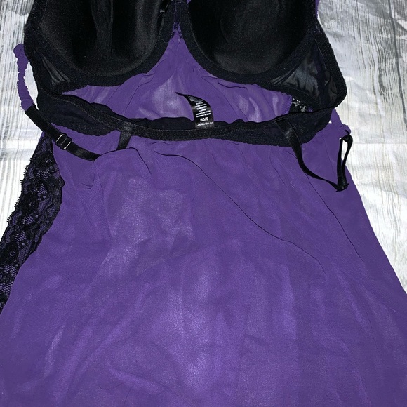 Size small never worn Lingerie - Picture 3 of 3